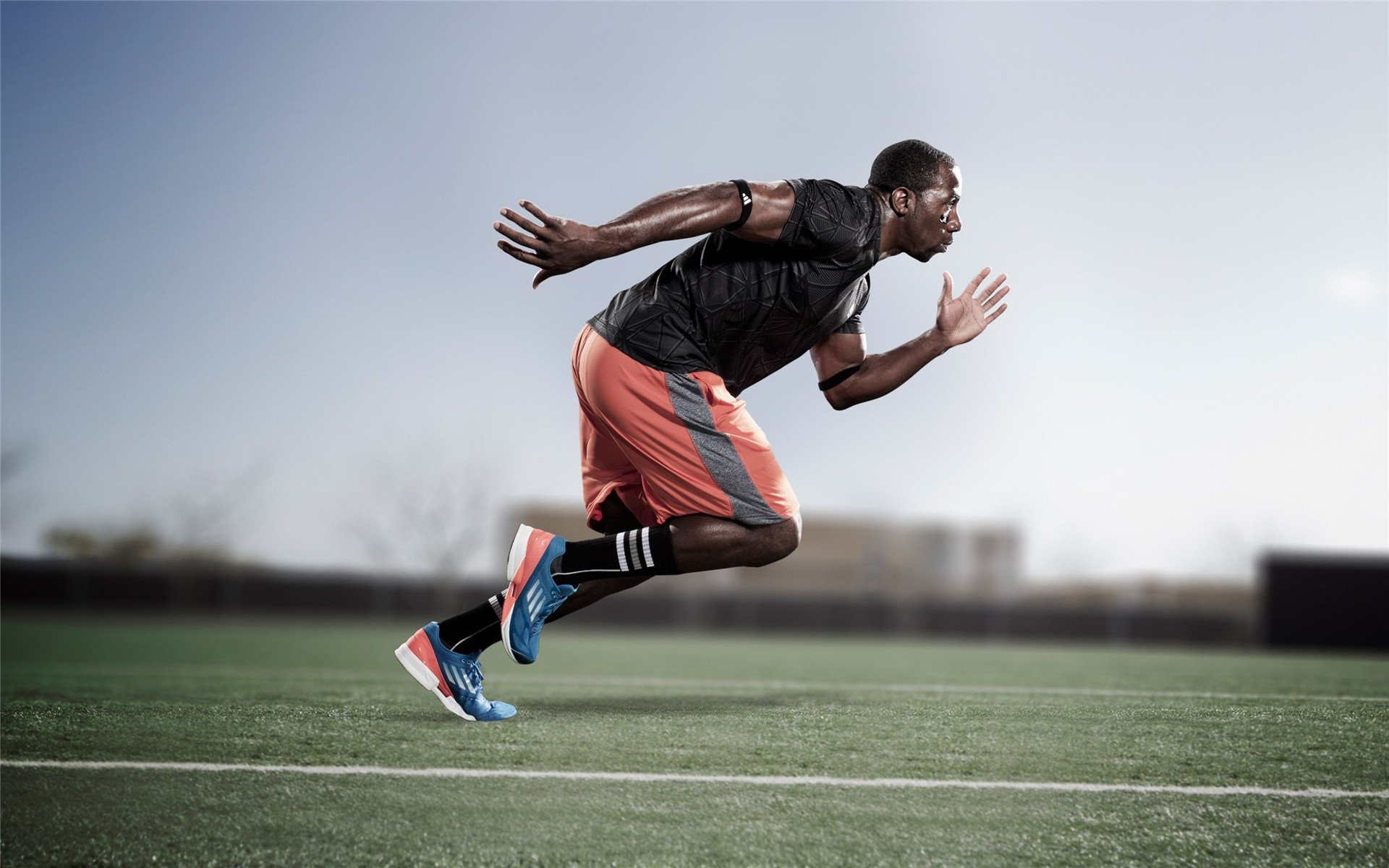 西部篮球疯狂之夜,快船队再夺胜利,西部决赛2021快船